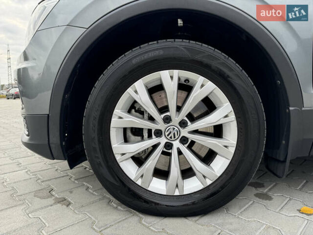Фольксваген Tiguan Allspace 2018 в Мукачеве на Automoto.ua Серый Фольксваген Tiguan Allspace, объемом двигателя 1.98 л и пробегом 149 тыс. км за 15700 $, фото 18 на Automoto.ua