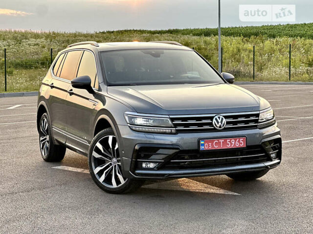 Серый Фольксваген Tiguan Allspace, объемом двигателя 2 л и пробегом 91 тыс. км за 36999 $, фото 3 на Automoto.ua