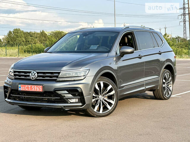 Серый Фольксваген Tiguan Allspace, объемом двигателя 2 л и пробегом 91 тыс. км за 36999 $, фото 12 на Automoto.ua