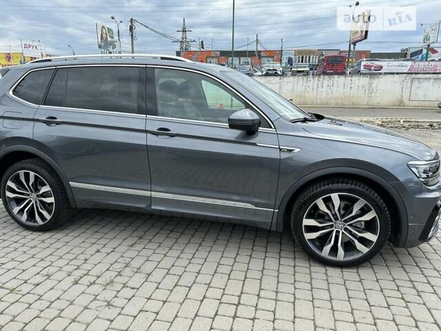 Серый Фольксваген Tiguan Allspace, объемом двигателя 0 л и пробегом 144 тыс. км за 36500 $, фото 13 на Automoto.ua