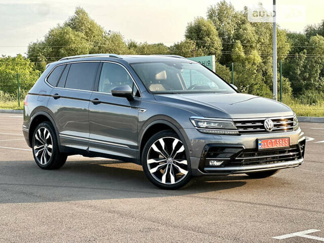 Серый Фольксваген Tiguan Allspace, объемом двигателя 2 л и пробегом 91 тыс. км за 36999 $, фото 9 на Automoto.ua