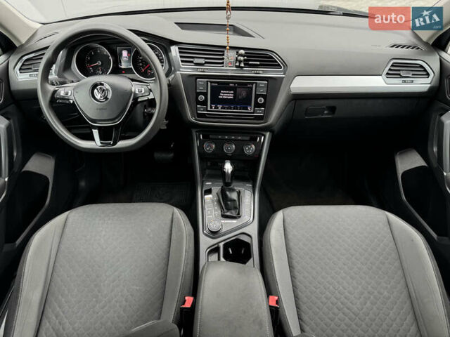 Фольксваген Tiguan Allspace 2018 в Мукачеве на Automoto.ua Серый Фольксваген Tiguan Allspace, объемом двигателя 1.98 л и пробегом 149 тыс. км за 15700 $, фото 6 на Automoto.ua