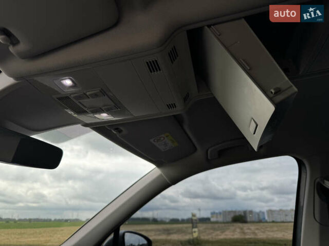 Серый Фольксваген Tiguan Allspace, объемом двигателя 2 л и пробегом 152 тыс. км за 25990 $, фото 24 на Automoto.ua