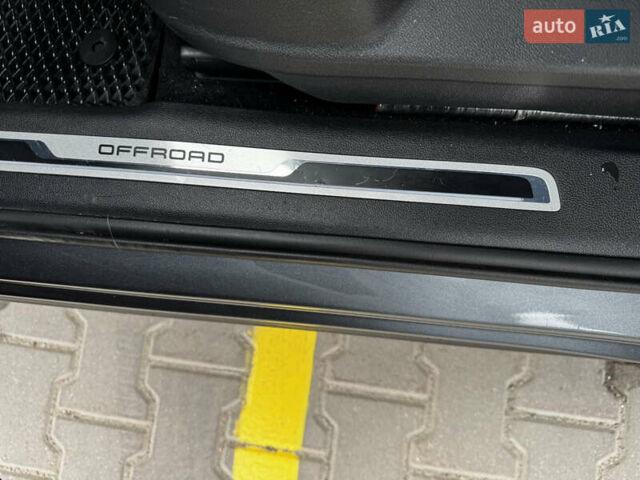 Серый Фольксваген Tiguan Allspace, объемом двигателя 2 л и пробегом 152 тыс. км за 25990 $, фото 9 на Automoto.ua