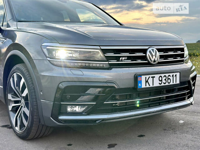 Серый Фольксваген Tiguan Allspace, объемом двигателя 2 л и пробегом 91 тыс. км за 36850 $, фото 16 на Automoto.ua