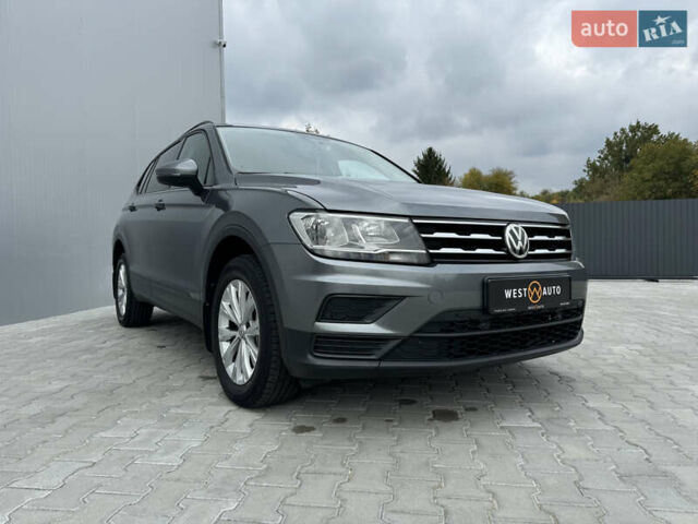 Фольксваген Tiguan Allspace 2018 в Мукачеве на Automoto.ua Серый Фольксваген Tiguan Allspace, объемом двигателя 1.98 л и пробегом 149 тыс. км за 15700 $, фото 20 на Automoto.ua