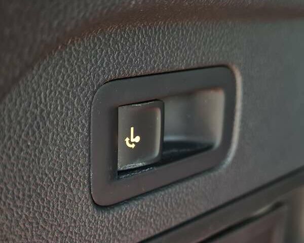 Сірий Фольксваген Tiguan Allspace, об'ємом двигуна 0 л та пробігом 177 тис. км за 30747 $, фото 30 на Automoto.ua