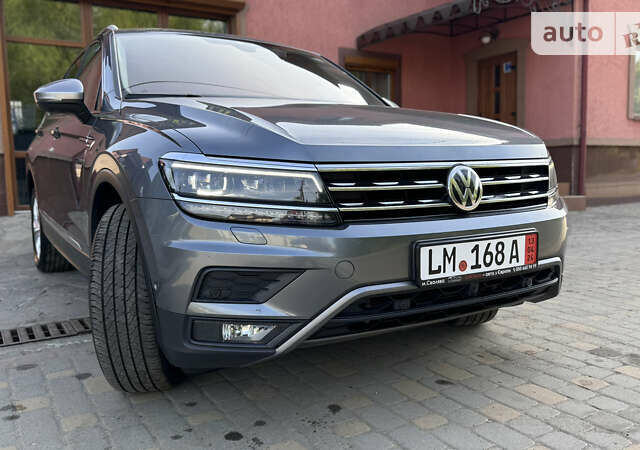 Сірий Фольксваген Tiguan Allspace, об'ємом двигуна 2 л та пробігом 149 тис. км за 31900 $, фото 30 на Automoto.ua