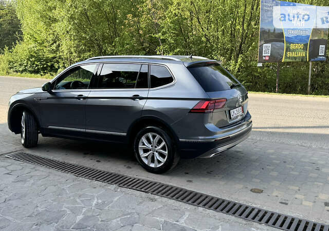 Сірий Фольксваген Tiguan Allspace, об'ємом двигуна 2 л та пробігом 149 тис. км за 31900 $, фото 45 на Automoto.ua