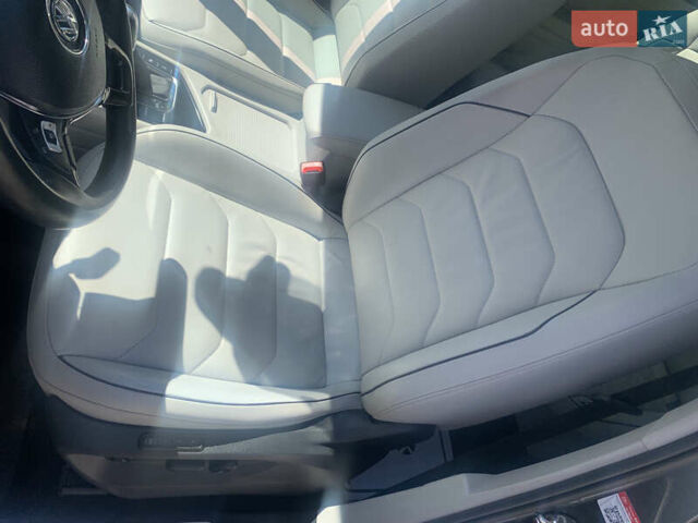 Сірий Фольксваген Tiguan Allspace, об'ємом двигуна 2 л та пробігом 215 тис. км за 27100 $, фото 17 на Automoto.ua