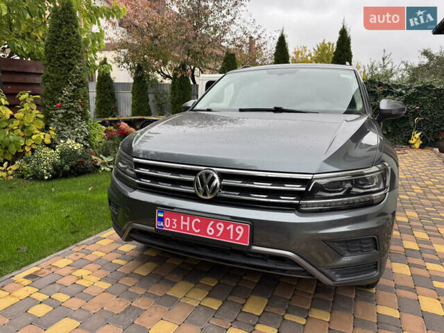 Сірий Фольксваген Tiguan Allspace, об'ємом двигуна 2 л та пробігом 112 тис. км за 22500 $, фото 3 на Automoto.ua