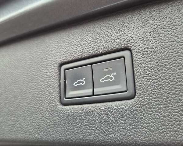 Серый Фольксваген Tiguan Allspace, объемом двигателя 2 л и пробегом 184 тыс. км за 29499 $, фото 23 на Automoto.ua