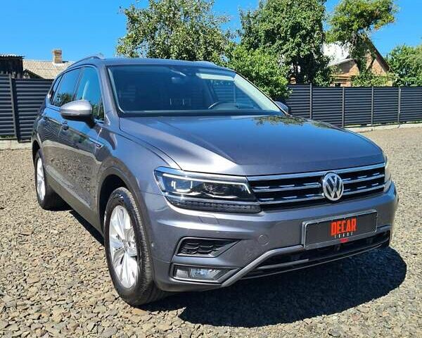 Сірий Фольксваген Tiguan Allspace, об'ємом двигуна 0 л та пробігом 177 тис. км за 30747 $, фото 11 на Automoto.ua