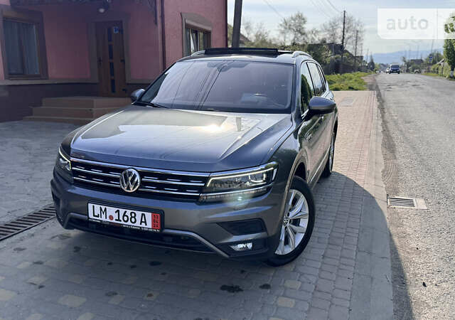 Сірий Фольксваген Tiguan Allspace, об'ємом двигуна 2 л та пробігом 149 тис. км за 31900 $, фото 238 на Automoto.ua