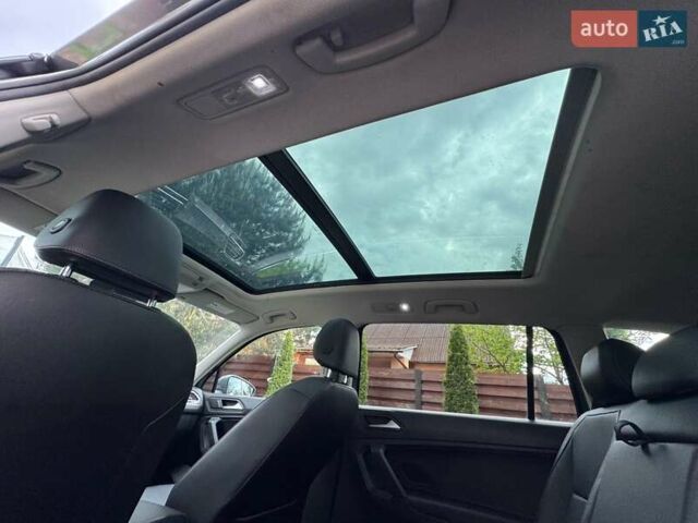 Сірий Фольксваген Tiguan Allspace, об'ємом двигуна 2 л та пробігом 112 тис. км за 22500 $, фото 9 на Automoto.ua