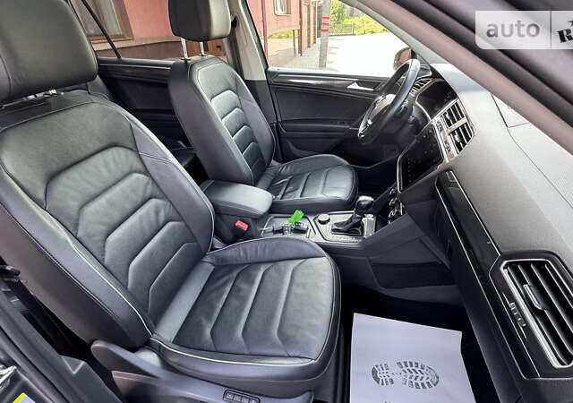 Сірий Фольксваген Tiguan Allspace, об'ємом двигуна 2 л та пробігом 149 тис. км за 31900 $, фото 202 на Automoto.ua