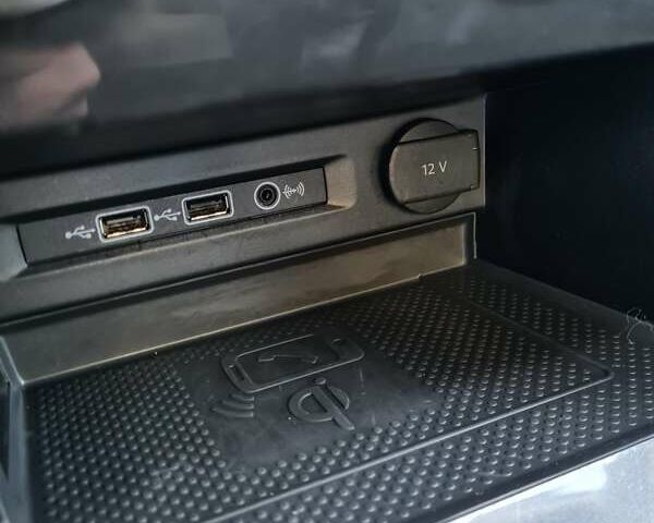 Сірий Фольксваген Tiguan Allspace, об'ємом двигуна 0 л та пробігом 177 тис. км за 30747 $, фото 52 на Automoto.ua
