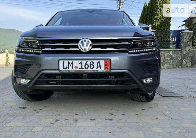 Сірий Фольксваген Tiguan Allspace, об'ємом двигуна 2 л та пробігом 149 тис. км за 31900 $, фото 38 на Automoto.ua