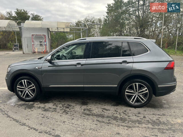 Серый Фольксваген Tiguan Allspace, объемом двигателя 2 л и пробегом 209 тыс. км за 27900 $, фото 10 на Automoto.ua