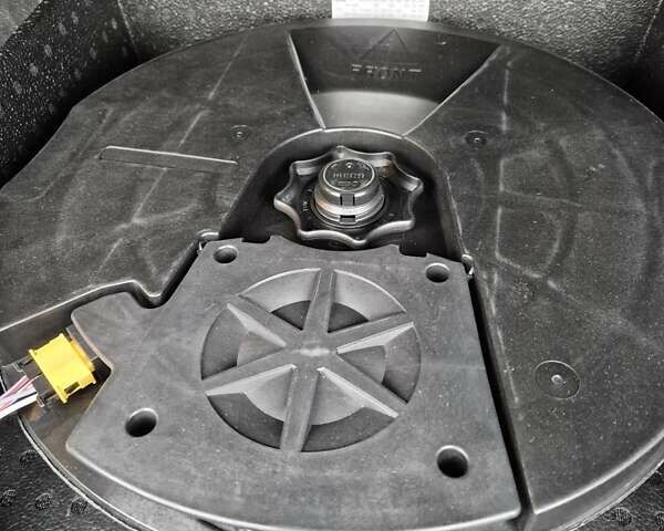 Серый Фольксваген Tiguan Allspace, объемом двигателя 2 л и пробегом 184 тыс. км за 29499 $, фото 26 на Automoto.ua