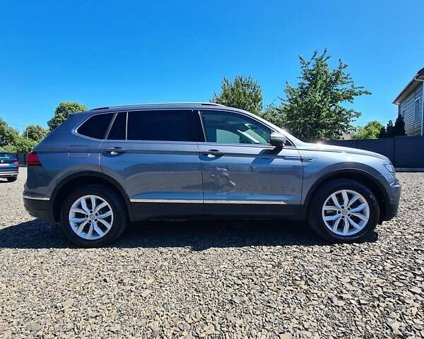 Сірий Фольксваген Tiguan Allspace, об'ємом двигуна 0 л та пробігом 177 тис. км за 30747 $, фото 5 на Automoto.ua