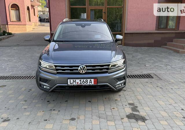 Сірий Фольксваген Tiguan Allspace, об'ємом двигуна 2 л та пробігом 149 тис. км за 31900 $, фото 32 на Automoto.ua