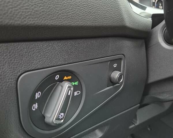 Серый Фольксваген Tiguan Allspace, объемом двигателя 2 л и пробегом 184 тыс. км за 29499 $, фото 49 на Automoto.ua