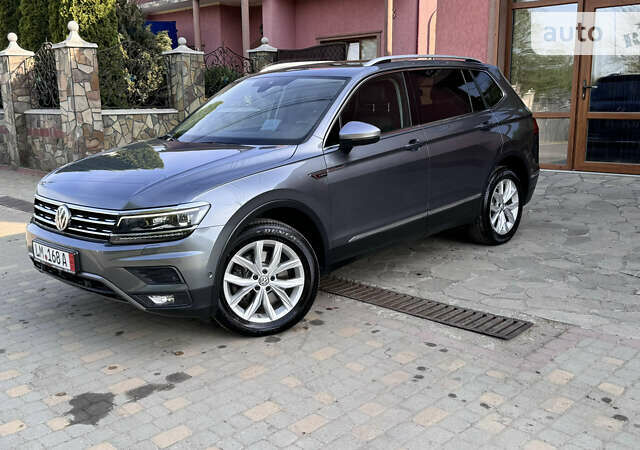 Сірий Фольксваген Tiguan Allspace, об'ємом двигуна 2 л та пробігом 149 тис. км за 31900 $, фото 24 на Automoto.ua