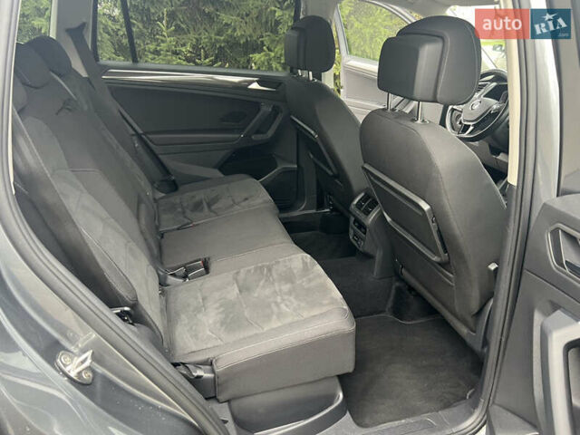 Серый Фольксваген Tiguan Allspace, объемом двигателя 2 л и пробегом 209 тыс. км за 27900 $, фото 29 на Automoto.ua