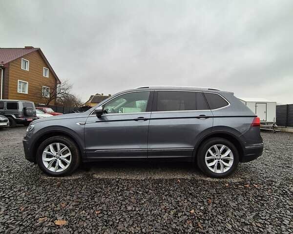 Серый Фольксваген Tiguan Allspace, объемом двигателя 2 л и пробегом 184 тыс. км за 29499 $, фото 7 на Automoto.ua