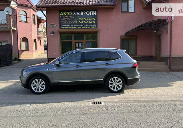 Сірий Фольксваген Tiguan Allspace, об'ємом двигуна 2 л та пробігом 149 тис. км за 31900 $, фото 9 на Automoto.ua