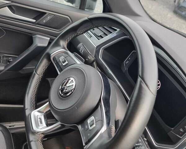 Серый Фольксваген Tiguan Allspace, объемом двигателя 2 л и пробегом 174 тыс. км за 34900 $, фото 5 на Automoto.ua