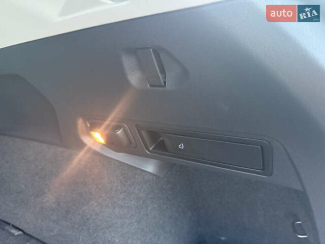 Сірий Фольксваген Tiguan Allspace, об'ємом двигуна 2 л та пробігом 234 тис. км за 26700 $, фото 72 на Automoto.ua