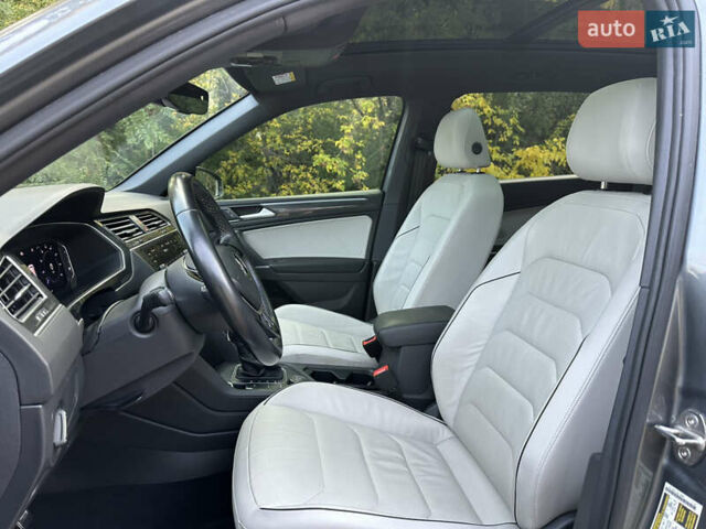 Фольксваген Tiguan Allspace 2020 в Кривом Роге на Automoto.ua Серый Фольксваген Tiguan Allspace, объемом двигателя 2 л и пробегом 86 тыс. км за 26500 $, фото 15 на Automoto.ua