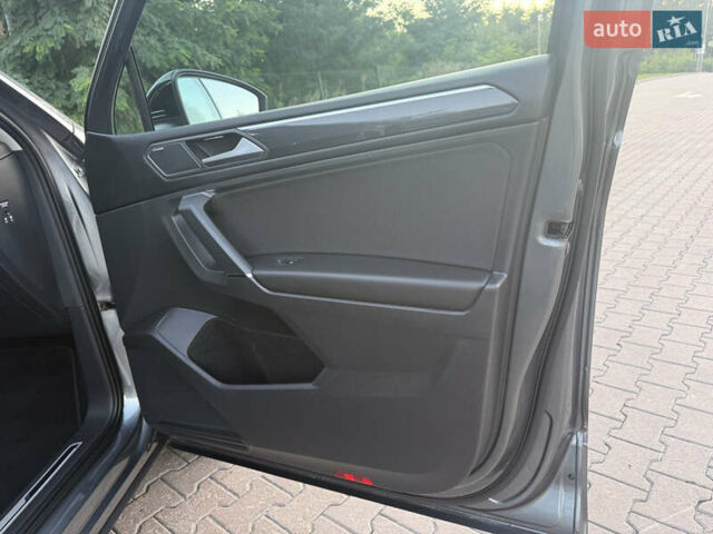 Сірий Фольксваген Tiguan Allspace, об'ємом двигуна 2 л та пробігом 234 тис. км за 26700 $, фото 40 на Automoto.ua