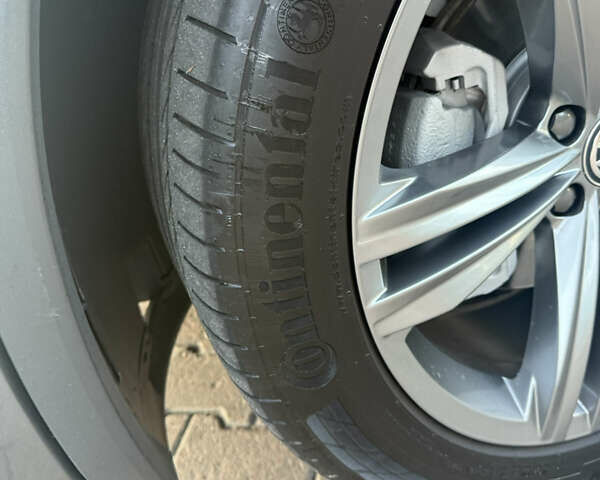 Сірий Фольксваген Tiguan Allspace, об'ємом двигуна 2 л та пробігом 234 тис. км за 26700 $, фото 24 на Automoto.ua