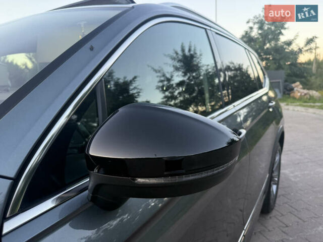 Сірий Фольксваген Tiguan Allspace, об'ємом двигуна 2 л та пробігом 234 тис. км за 26700 $, фото 22 на Automoto.ua