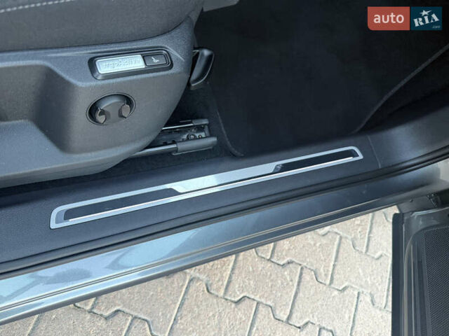 Сірий Фольксваген Tiguan Allspace, об'ємом двигуна 2 л та пробігом 234 тис. км за 26700 $, фото 68 на Automoto.ua