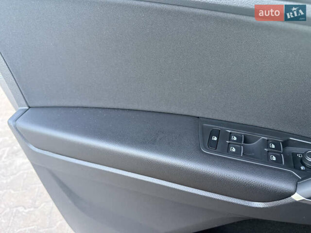 Сірий Фольксваген Tiguan Allspace, об'ємом двигуна 2 л та пробігом 234 тис. км за 26700 $, фото 56 на Automoto.ua