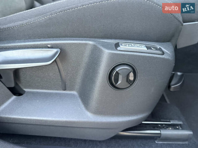 Сірий Фольксваген Tiguan Allspace, об'ємом двигуна 2 л та пробігом 234 тис. км за 26700 $, фото 36 на Automoto.ua