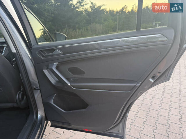 Сірий Фольксваген Tiguan Allspace, об'ємом двигуна 2 л та пробігом 234 тис. км за 26700 $, фото 47 на Automoto.ua