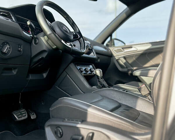 Серый Фольксваген Tiguan Allspace, объемом двигателя 2 л и пробегом 166 тыс. км за 34500 $, фото 20 на Automoto.ua