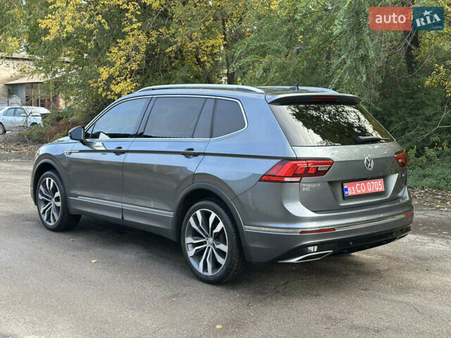 Фольксваген Tiguan Allspace 2020 в Кривом Роге на Automoto.ua Серый Фольксваген Tiguan Allspace, объемом двигателя 2 л и пробегом 86 тыс. км за 26500 $, фото 5 на Automoto.ua