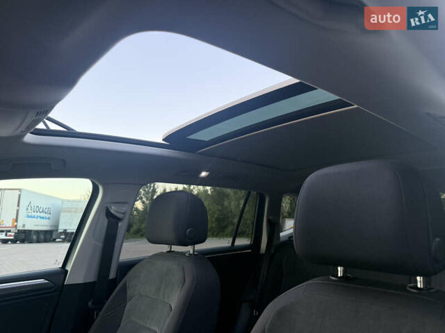 Сірий Фольксваген Tiguan Allspace, об'ємом двигуна 2 л та пробігом 234 тис. км за 26700 $, фото 62 на Automoto.ua