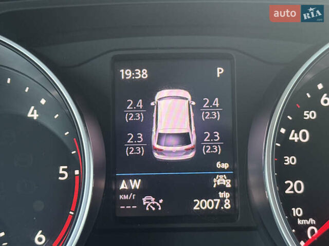 Сірий Фольксваген Tiguan Allspace, об'ємом двигуна 2 л та пробігом 234 тис. км за 26700 $, фото 90 на Automoto.ua