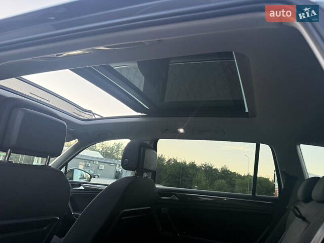 Сірий Фольксваген Tiguan Allspace, об'ємом двигуна 2 л та пробігом 234 тис. км за 26700 $, фото 64 на Automoto.ua