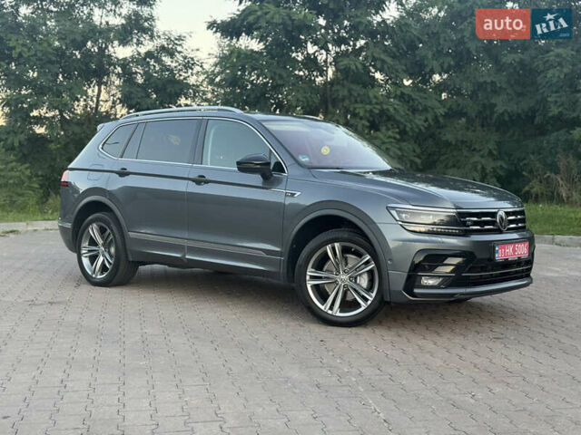 Сірий Фольксваген Tiguan Allspace, об'ємом двигуна 2 л та пробігом 234 тис. км за 26700 $, фото 3 на Automoto.ua