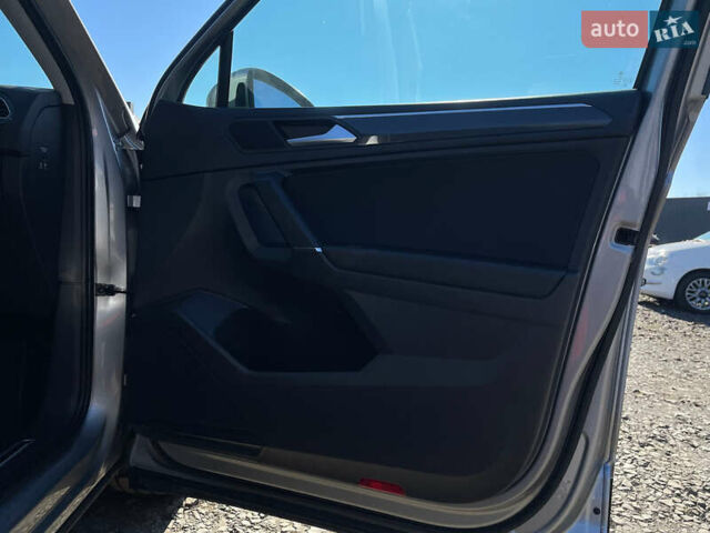 Фольксваген Tiguan Allspace 2021 в Луцке на Automoto.ua Серый Фольксваген Tiguan Allspace, объемом двигателя 2 л и пробегом 192 тыс. км за 29492 $, фото 46 на Automoto.ua