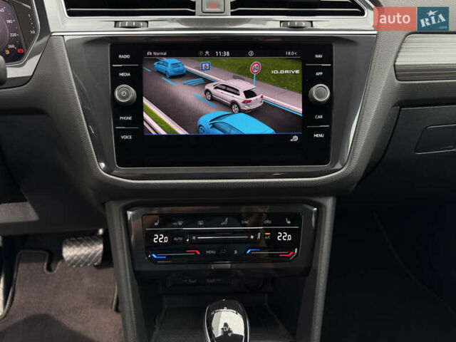 Серый Фольксваген Tiguan Allspace, объемом двигателя 1.97 л и пробегом 220 тыс. км за 32900 $, фото 38 на Automoto.ua
