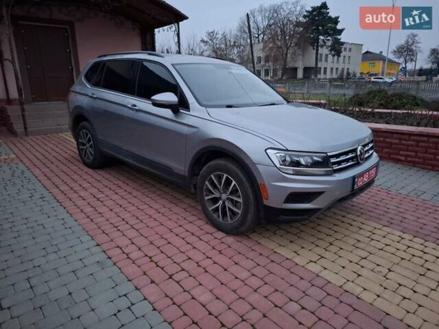 Серый Фольксваген Tiguan Allspace, объемом двигателя 2 л и пробегом 89 тыс. км за 19800 $, фото 2 на Automoto.ua